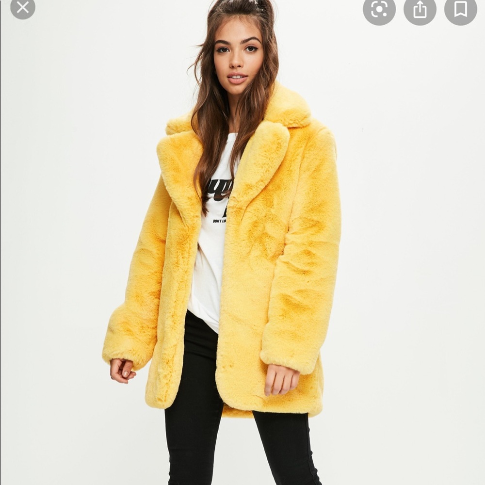 COPY - Yellow faux fur coat with collar